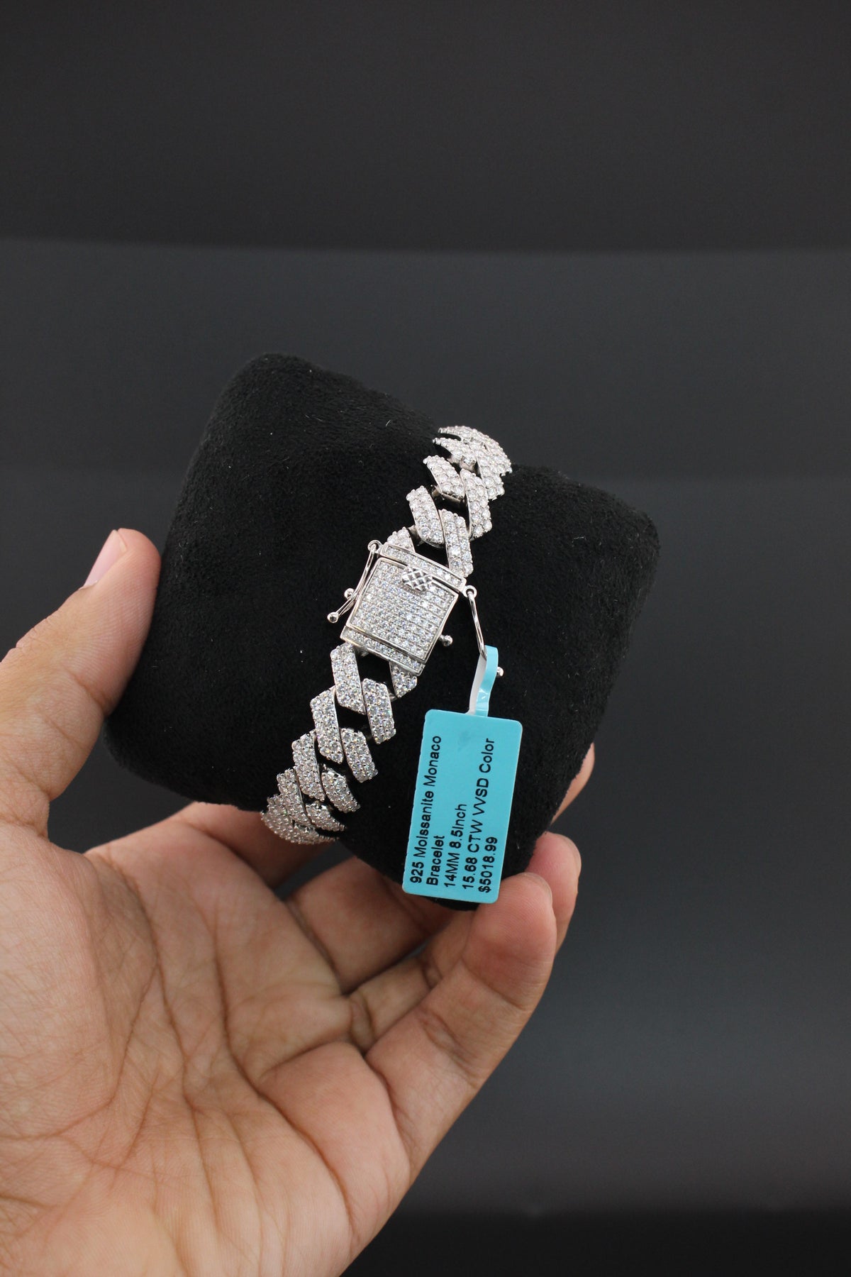 Bracelet