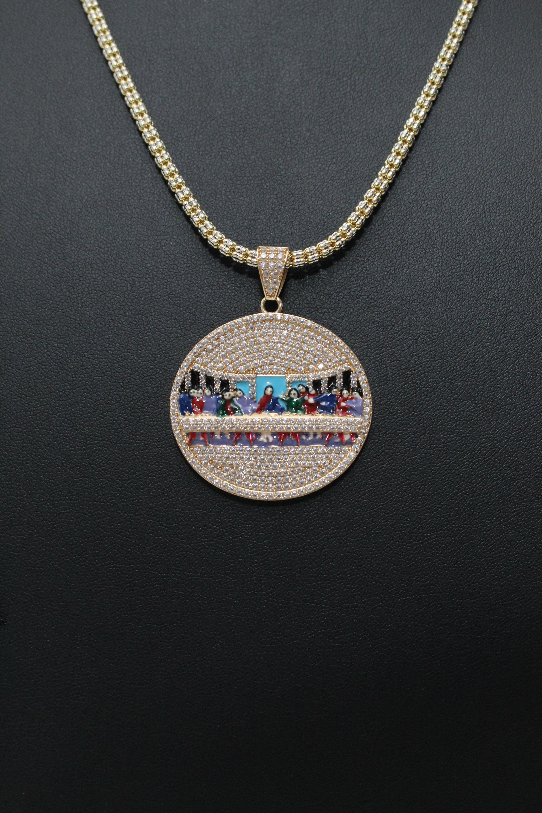 Men chain