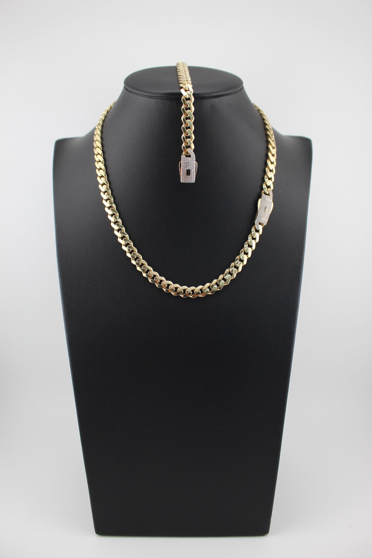 Necklaces set